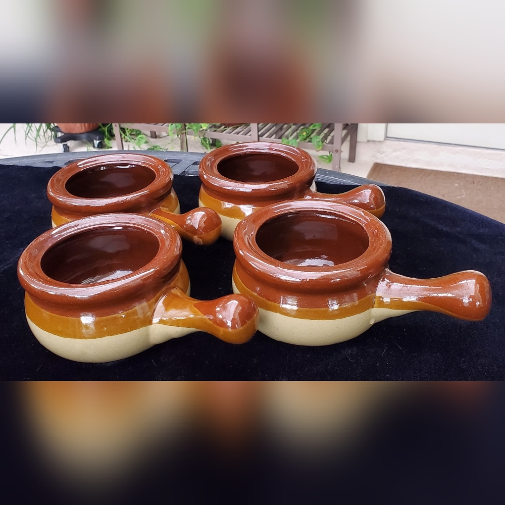 Set of 4 Vintage Bowls